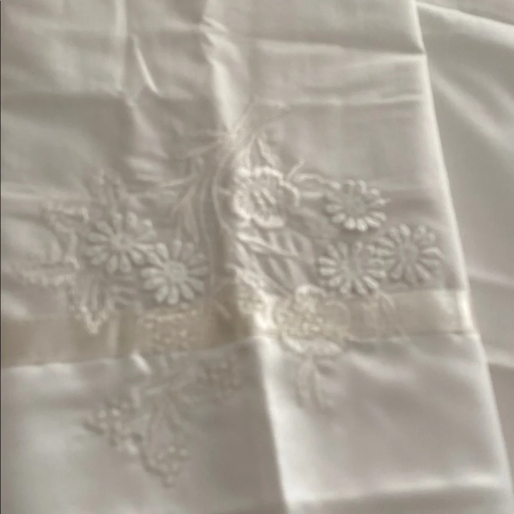 Vintage white hand Embroidered flat sheet pillowcase combo Bedding Set queen